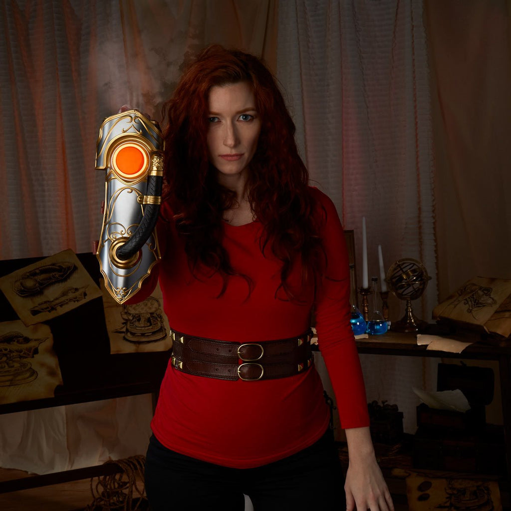 Magic: The Gathering Chandra Pyromancer's Gauntlet Prop Replica