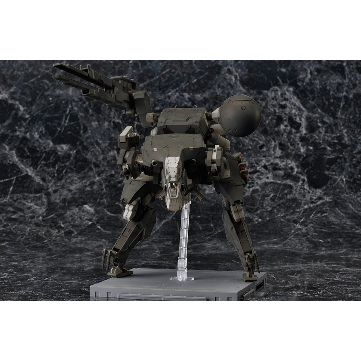 Metal Gear Solid V: The Phantom Pain Metal Gear Sahelanthropus Black Version 1:100 Scale Model Kit - ReRun