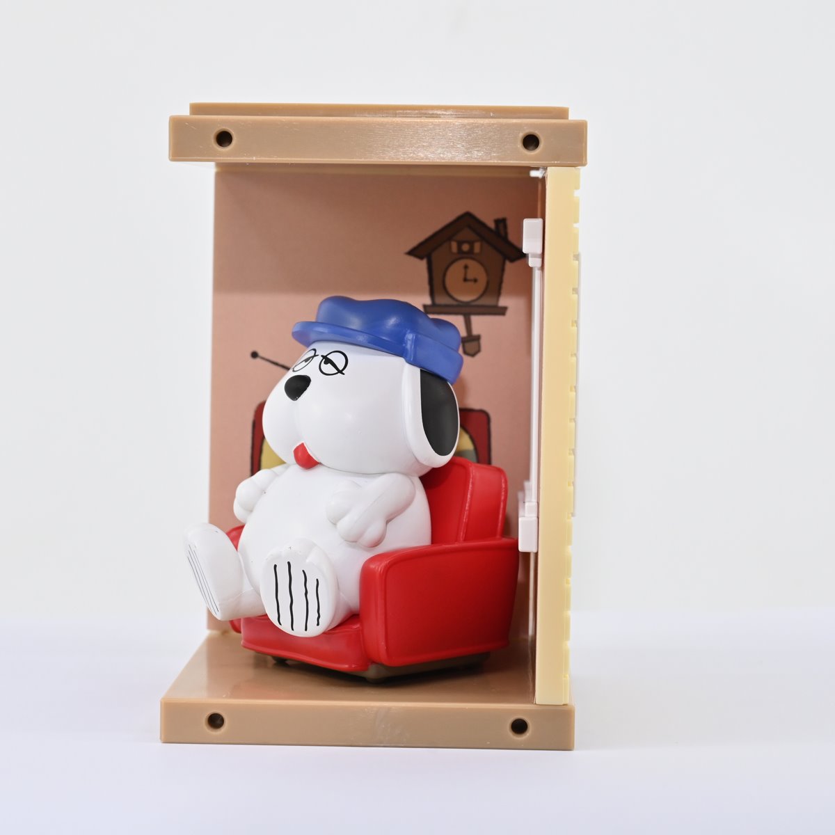 Peanuts Snoopy Hero Box Home Sweet Home Series Blind-Box Mini-Figure Case of 6