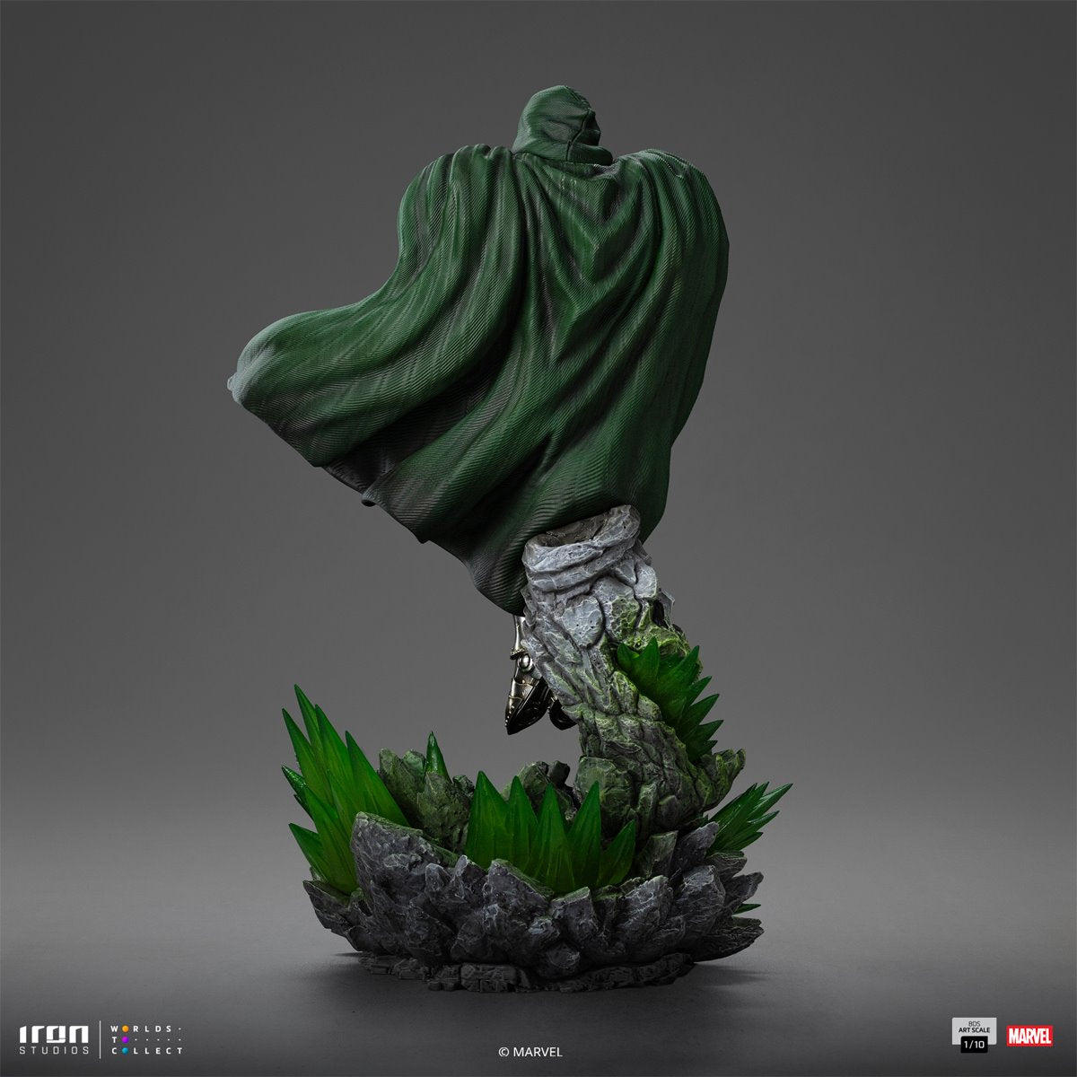 Doctor Doom Infinity Gauntlet Battle Diorama Series 1:10 Art Scale Limited Edition Statue
