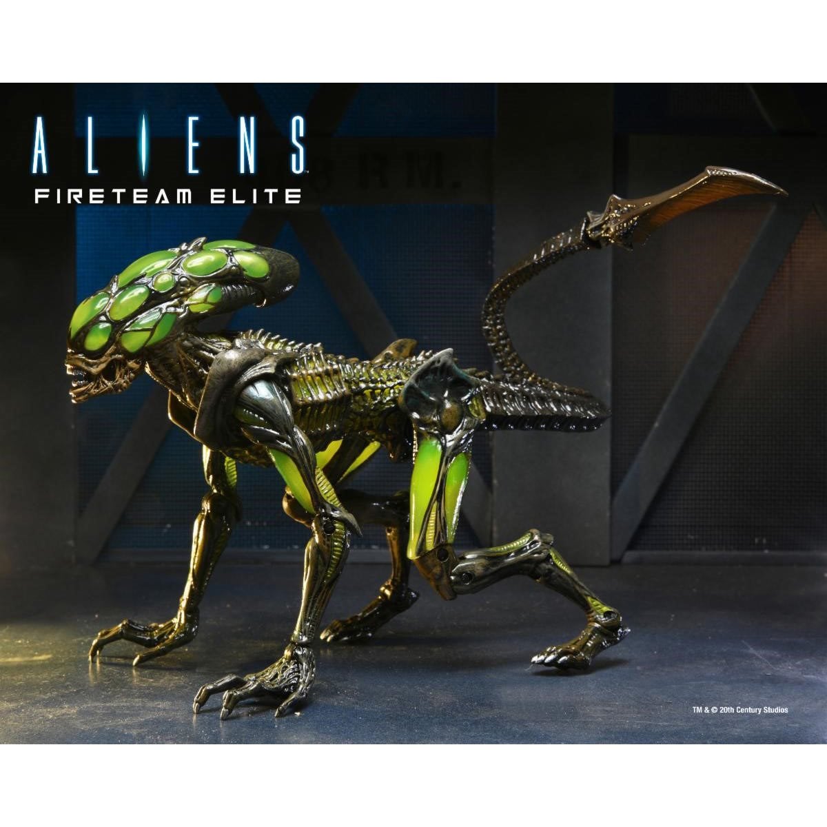 Aliens: Fireteam Elite Burster and Spitter Alien 7-Inch Scale Action Figure Series 2 Set of 2
