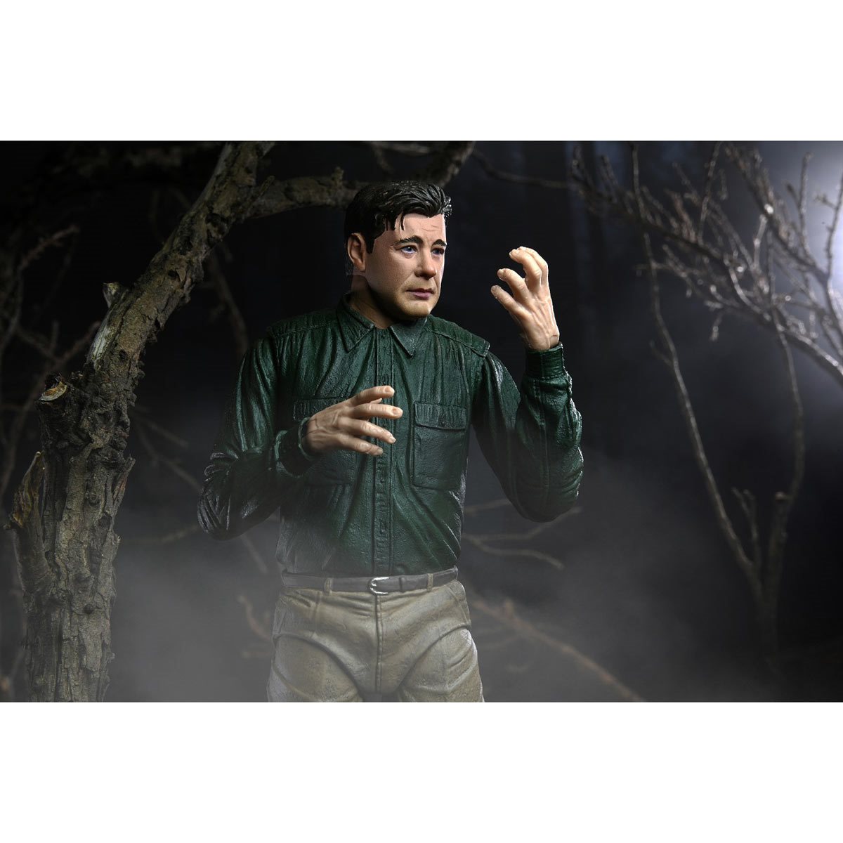 Universal Monsters Ultimate The Wolf Man 7-Inch Scale Action Figure