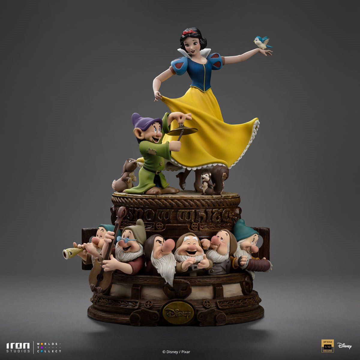 Snow White and the Seven Dwarfs Disney Classic Snow White 1:10 Deluxe Art Scale Limited Edition Statue