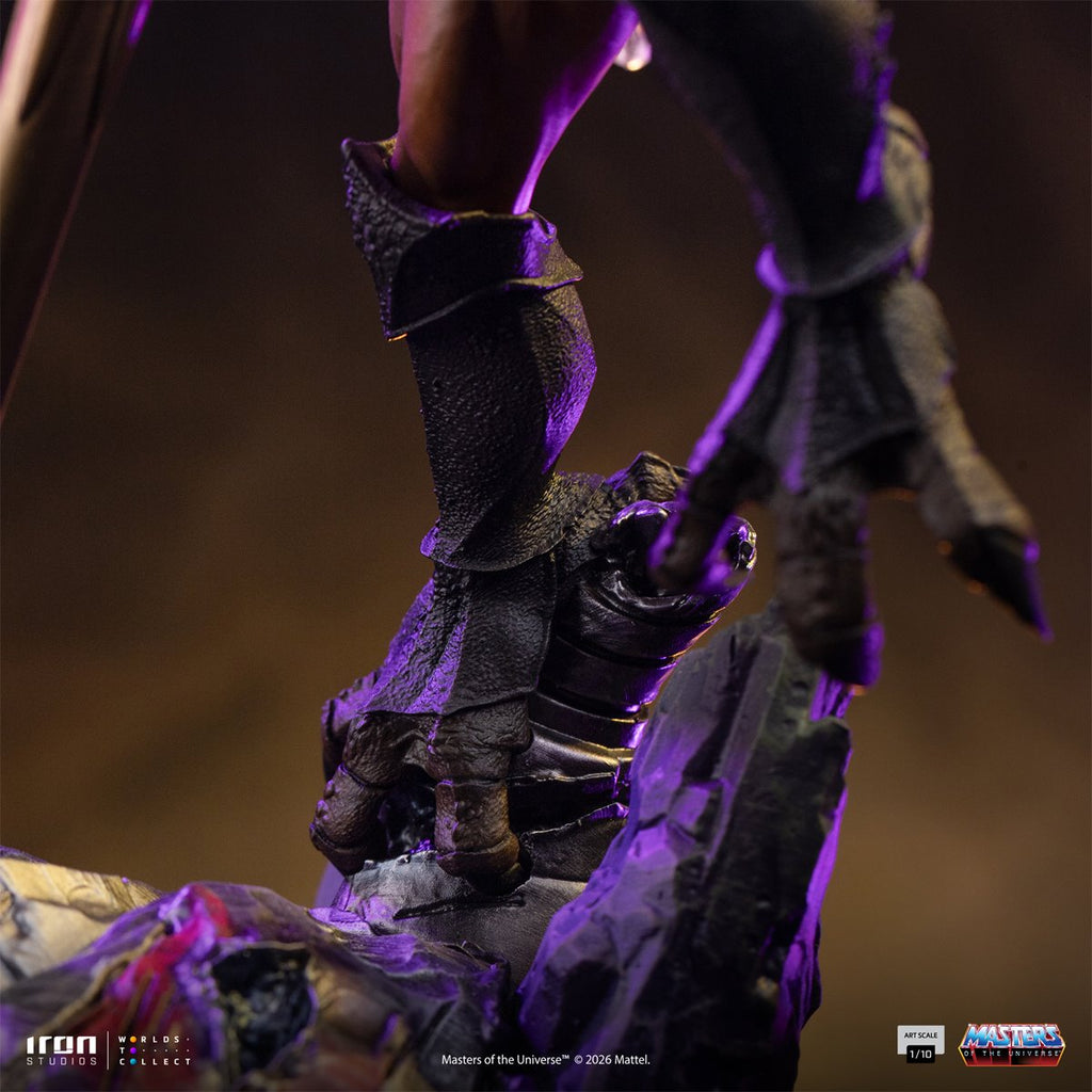 Masters of the Universe Buzz-Off 1:10 Art Scale Limited Edition Statue