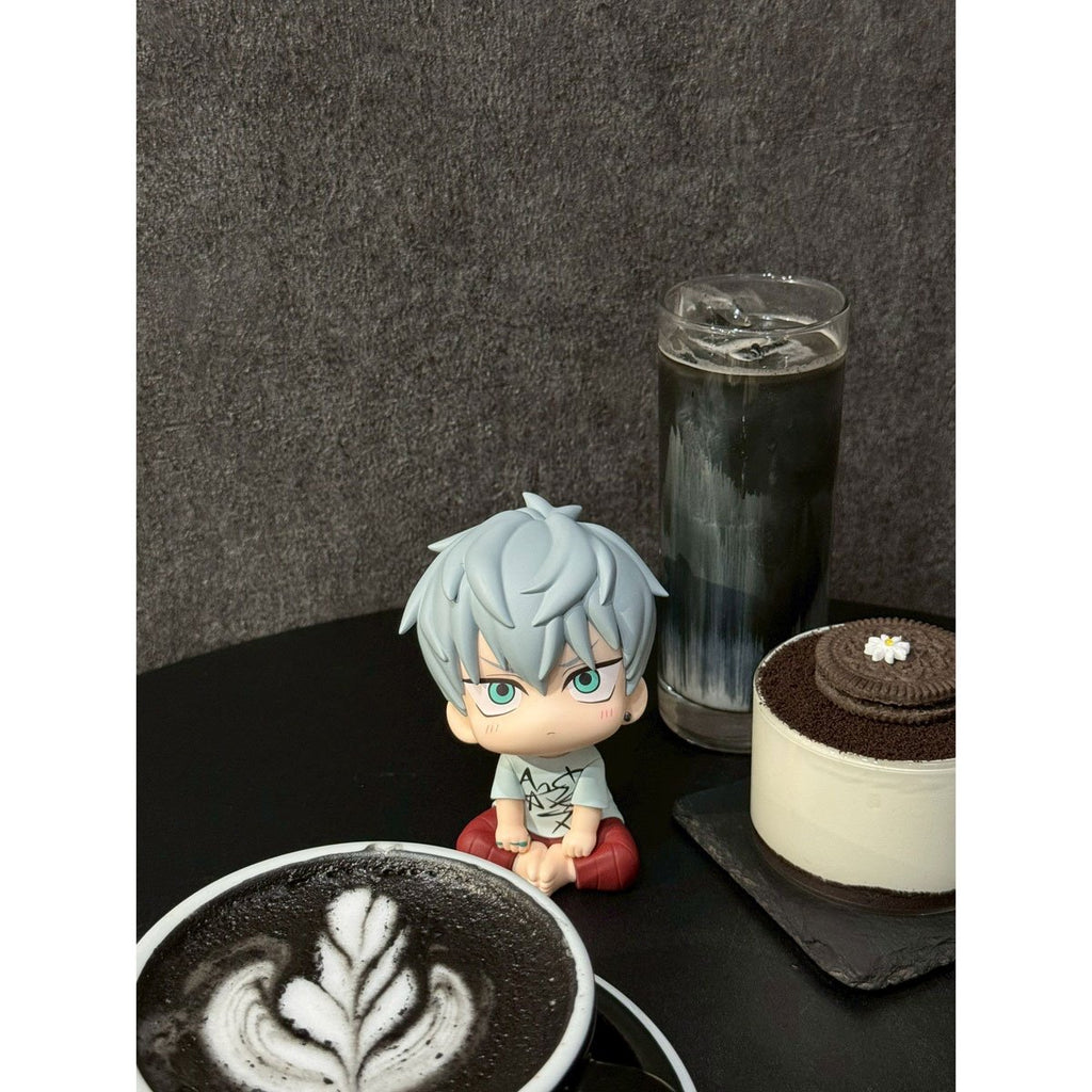 Alien Stage Till Look Up Series Statue