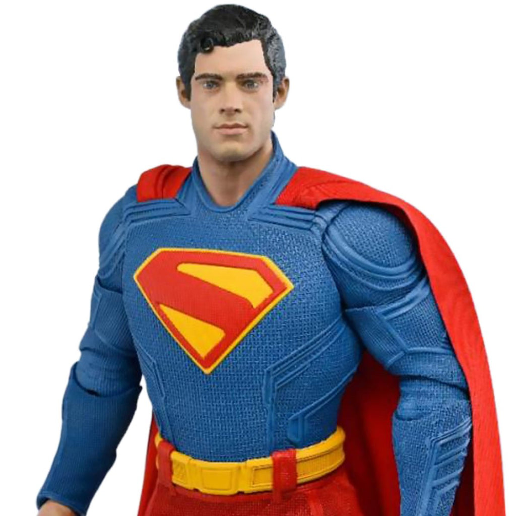 Superman (2025) 1:4 Scale Action Figure