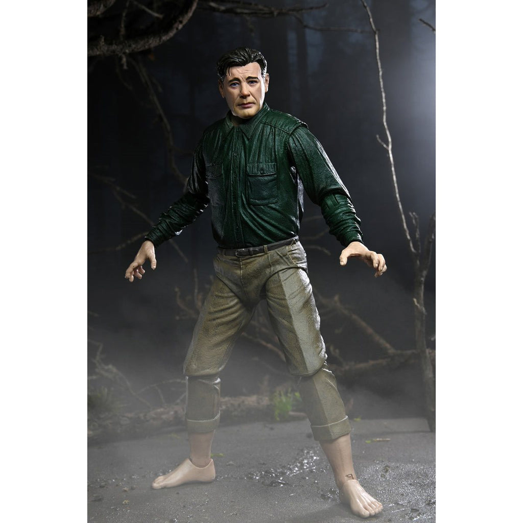 Universal Monsters Ultimate The Wolf Man 7-Inch Scale Action Figure
