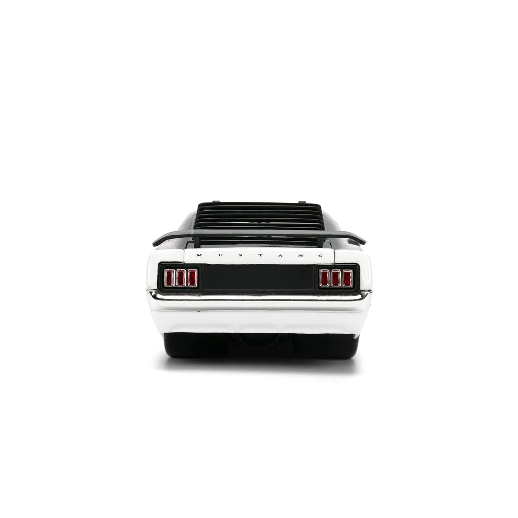 Bigtime Muscle 1970 Ford Mustang Boss 429 Glossy White 1:24 Scale Die-Cast Metal Vehicle