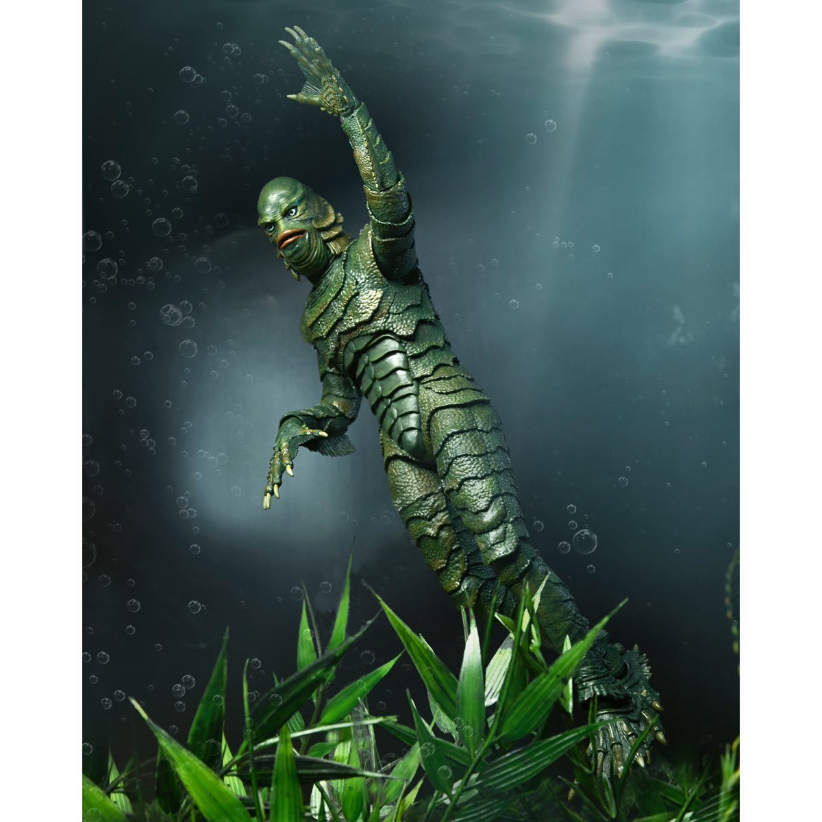 Universal Monsters Ultimate Creature from the Black Lagoon Color 7-Inch Scale Action Figure