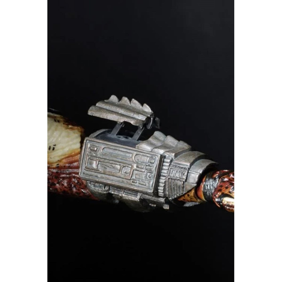 Predator City Hunter Light-Up 1:4 Scale Action Figure