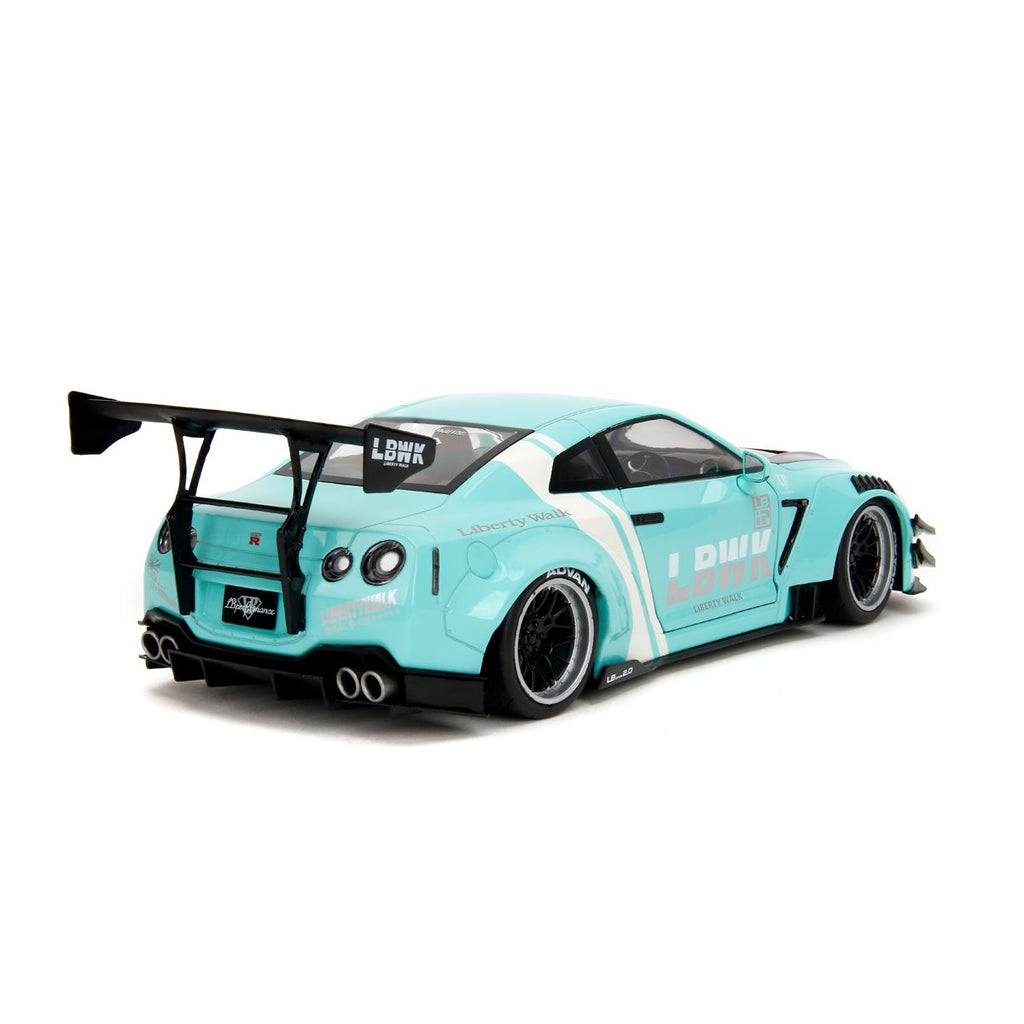 Pink Slips Wave 3 Nissan GT-R R35 LBWK Body Kit Type 2.0 1:18 Scale Die-Cast Metal Vehicle