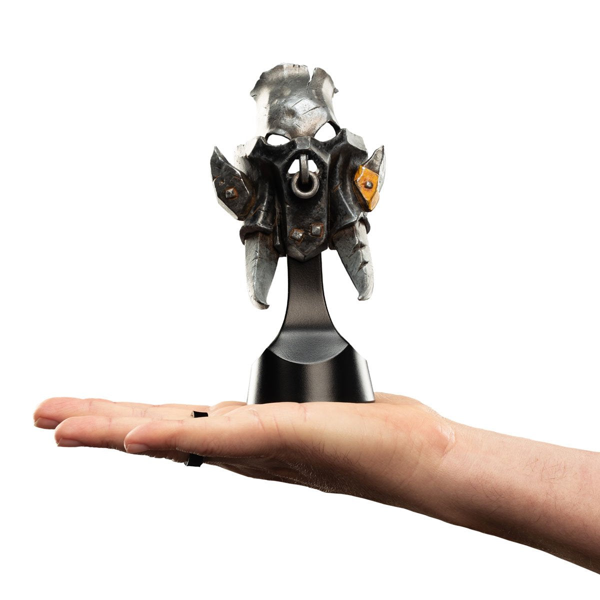 Warhammer: Age of Sigmar Orruk Ardboy Miniature Helmet Statue