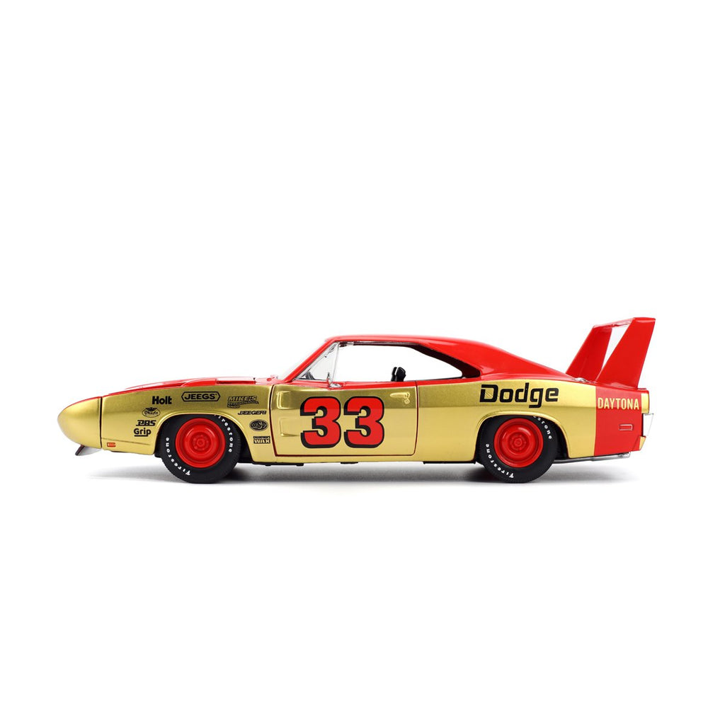 Bigtime Muscle 1969 Red Dodge Charger Daytona 1:24 Scale Die-Cast Metal Vehicle