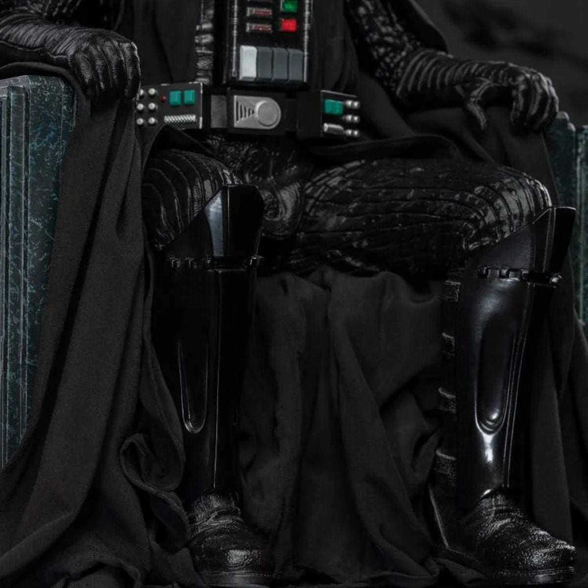 Star Wars: Obi-Wan Kenobi Darth Vader on Throne 1:10 Art Scale Limited Edition Statue