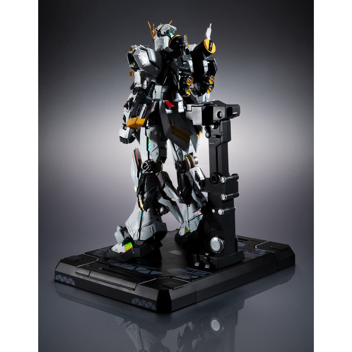 Mobile Suit Gundam: Char's Counterattack RX-93 Nu Gundam Kaitai-Shou-Ki Metal Structure Action Figure