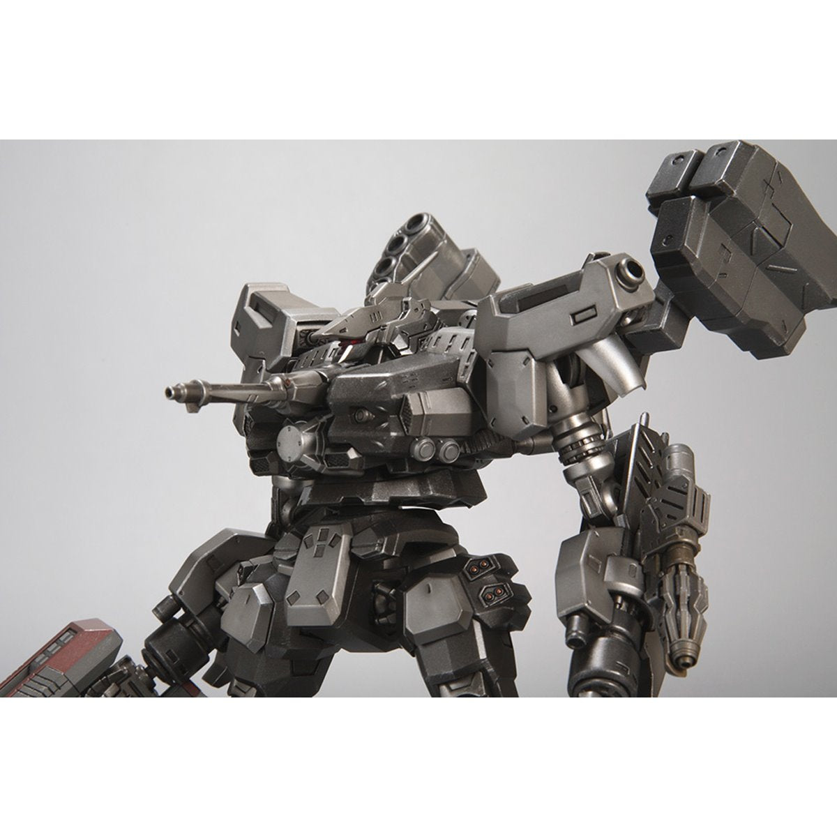 Armored Core: Last Raven Crest CR-C90U3 Variable Infinity 1:72 Scale Model Kit