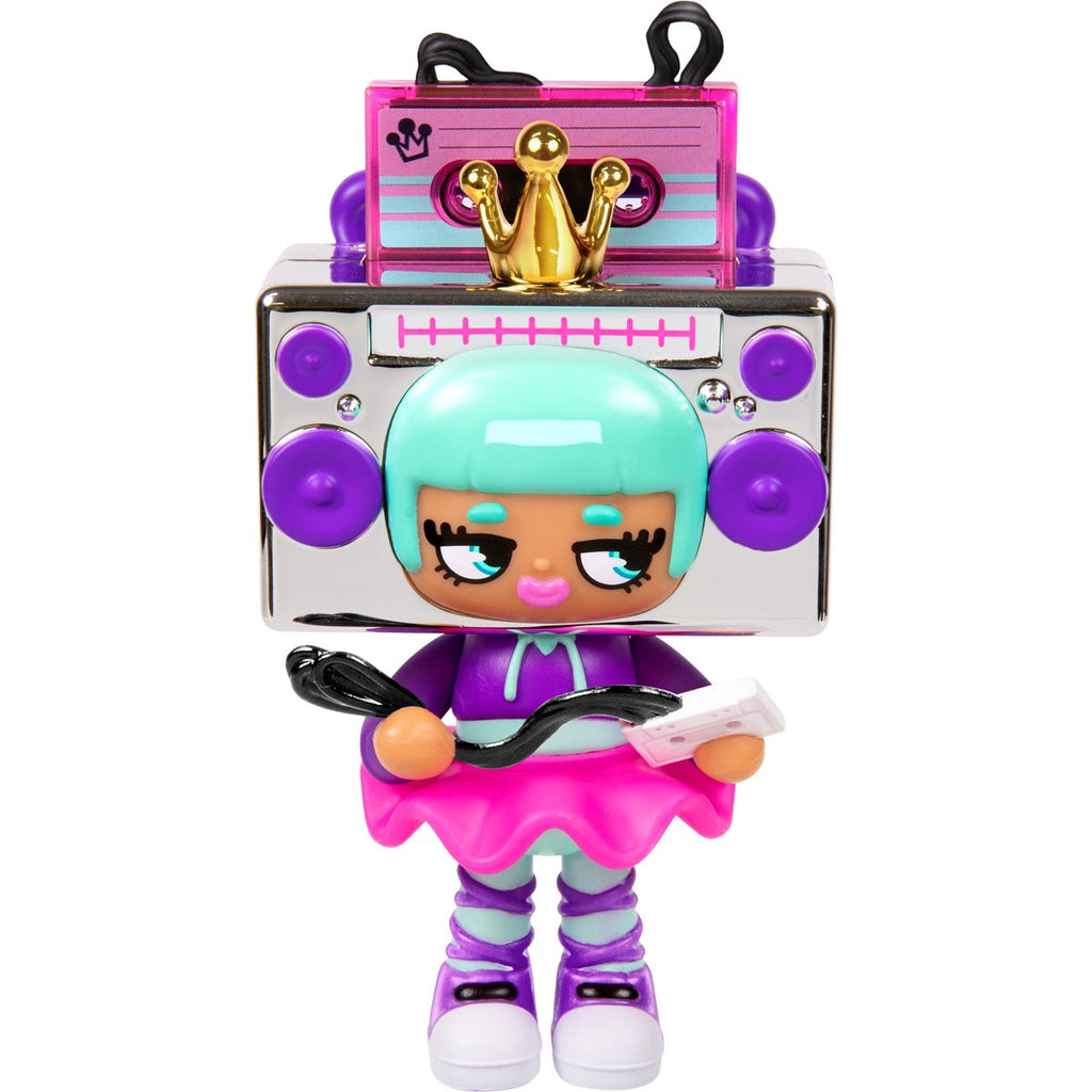 XOX Kweenie Fearless Mystery 4-Inch Figure Display Case of 11