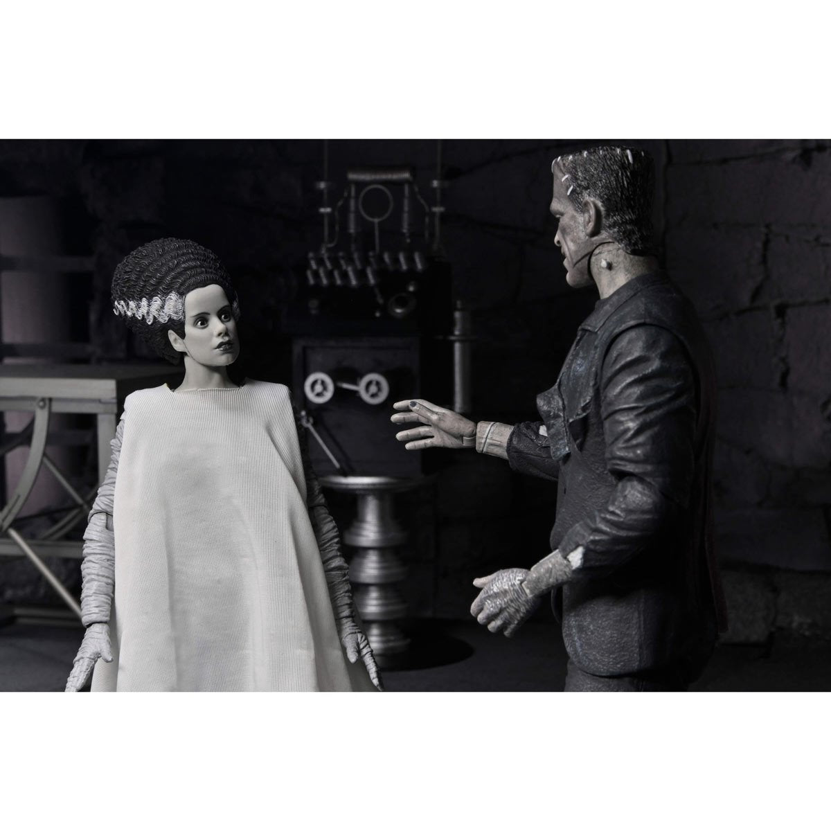 Universal Monsters Bride of Frankenstein 90th Ann. The Monster & His Mate (B&W Version) 7-In Scale Action Figure 2-Pack