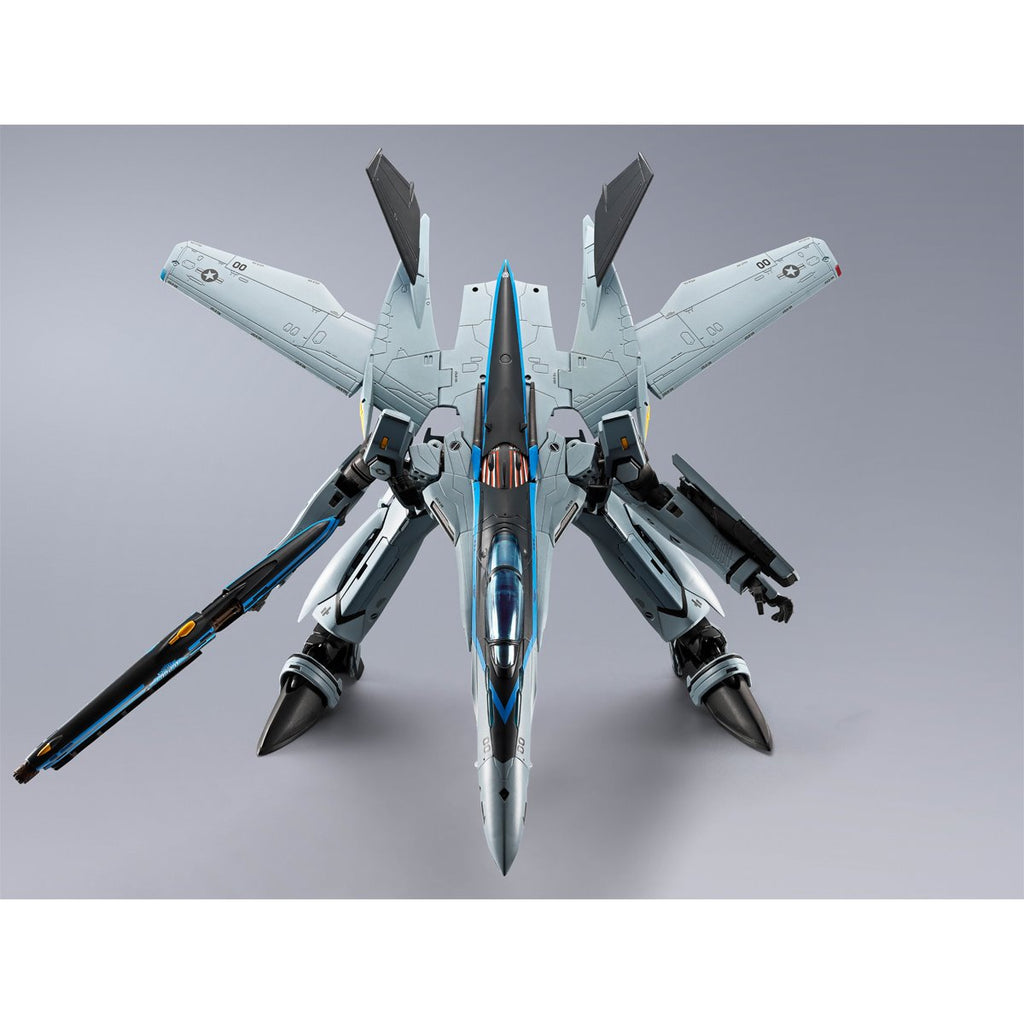 Macross Top Gun: Maverick VF-25 Messiah Valkyrie DX Chogokin Action Figure