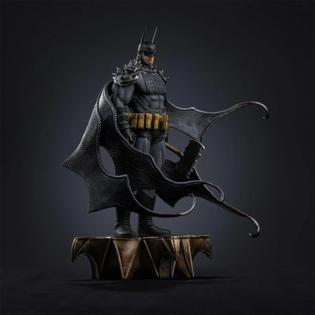 Absolute Batman DC Comics 1:10 Art Scale Limited Edition Statue