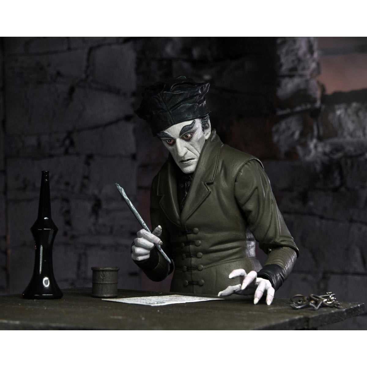 Nosferatu Ultimate Count Orlok 7-Inch Scale Action Figure