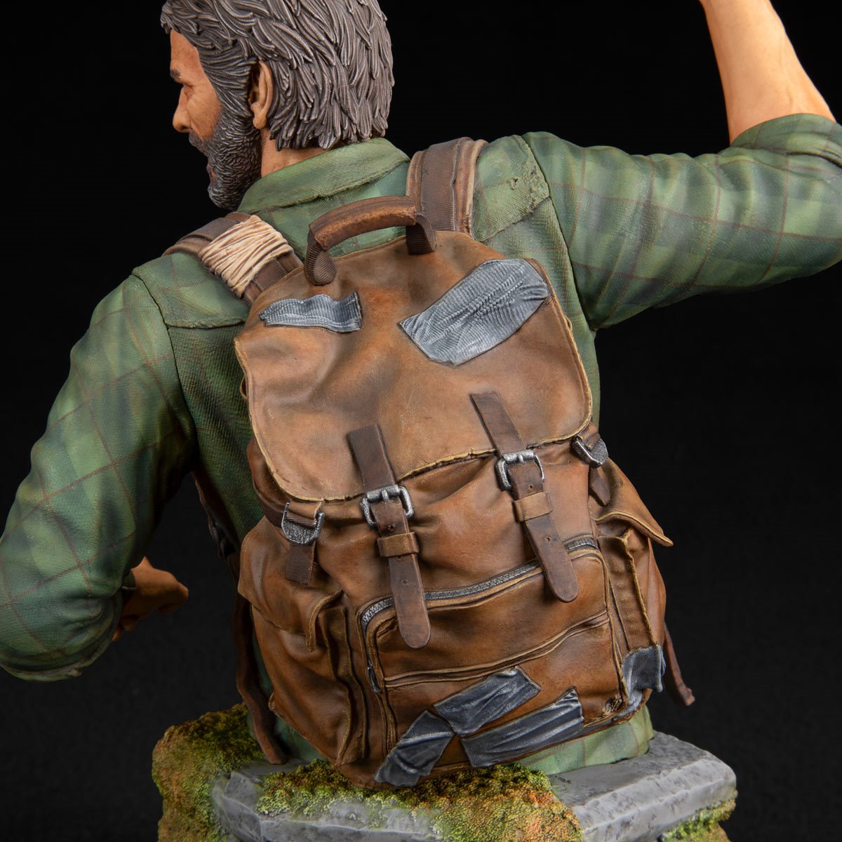 The Last of Us Joel with Hatchet Bust