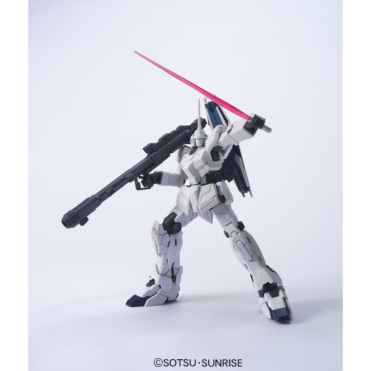 Mobile Suit Gundam Unicorn RX-0 Gundam Unicorn Mode High Grade 1:144 Scale Model Kit