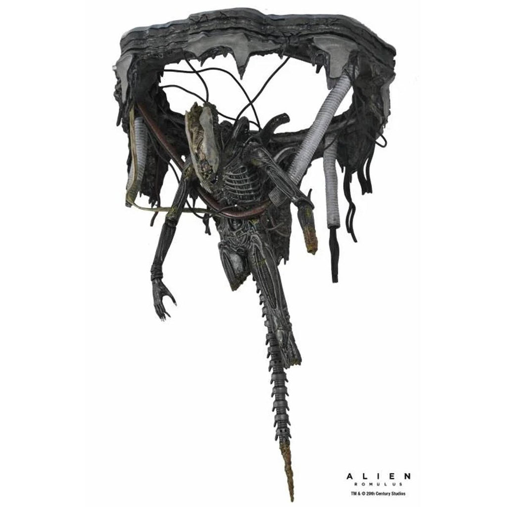 Alien: Romulus Suspended Lab Xenomorph XX121 7-Inch Scale Deluxe Action Figure