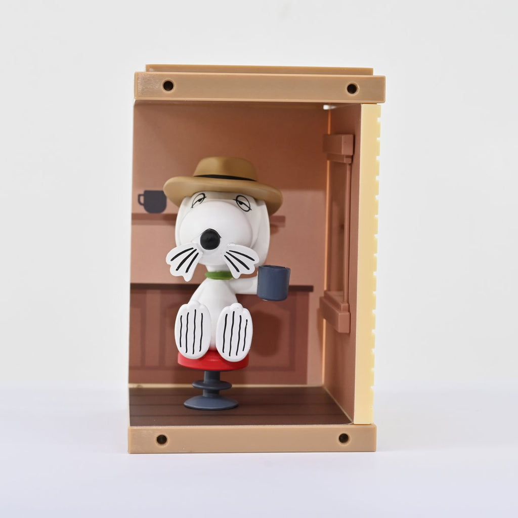 Peanuts Snoopy Hero Box Home Sweet Home Series Blind-Box Mini-Figure Case of 6
