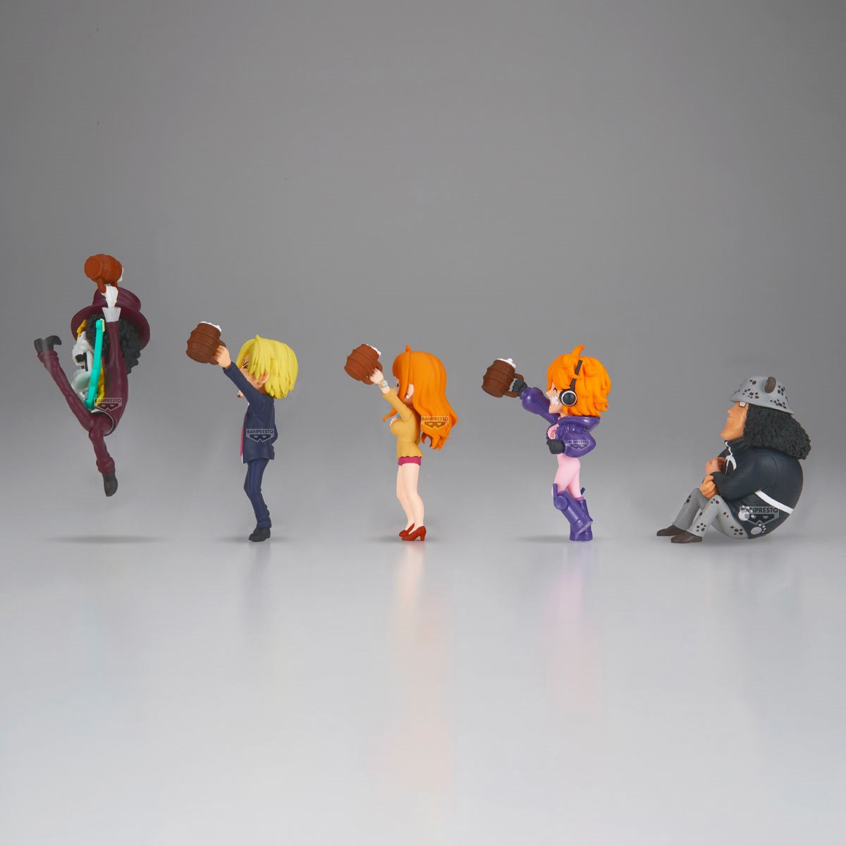 One Piece Banquet 3 World Collectable Figure Mini-Figure Case of 12
