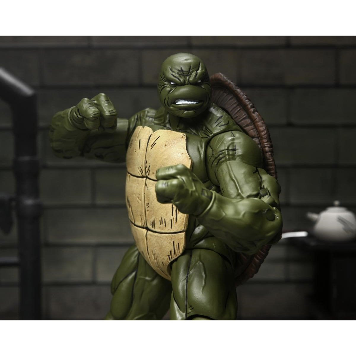 Teenage Mutant Ninja Turtles The Last Ronin Battle Damaged Ronin 7-Inch Scale Action Figure