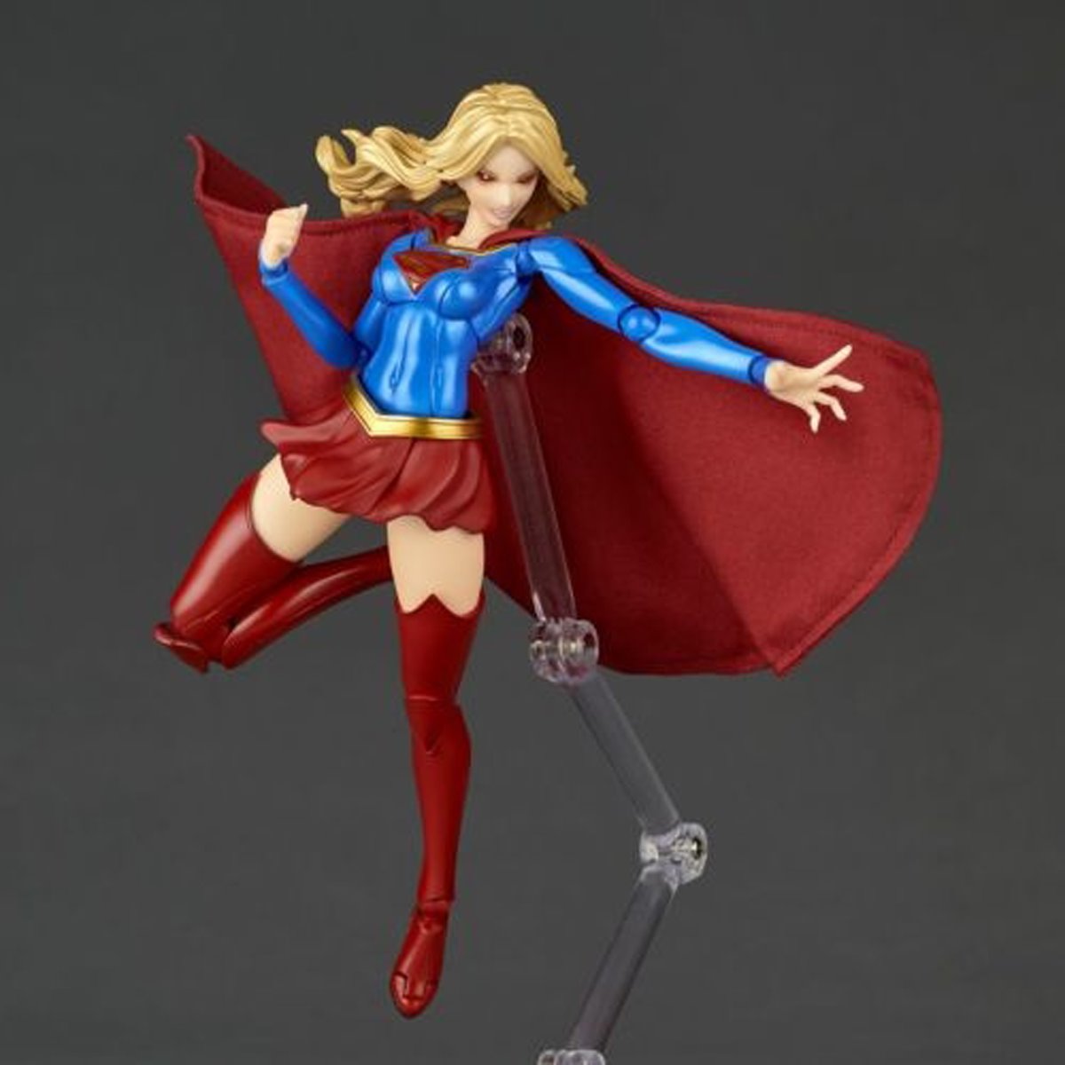 DC Comics Supergirl Revoltech Amazing Yamaguchi Action Figure