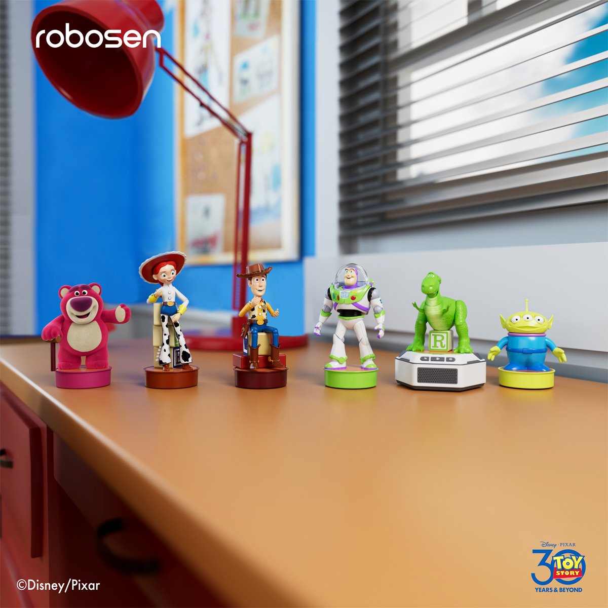 Toy Story Mini Robots Story Pack 6 Toy Story Robots with Base - Buzz Lightyear, Woody, Lotso, Alien, Rex, Jessie