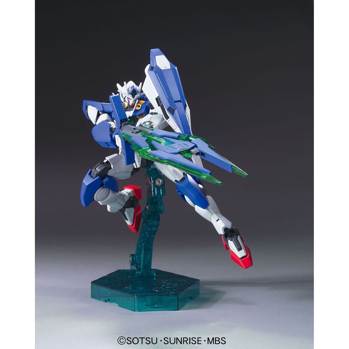 Mobile Suit Gundam 00 00 Qan[T] High Grade 1:144 Scale Model Kit