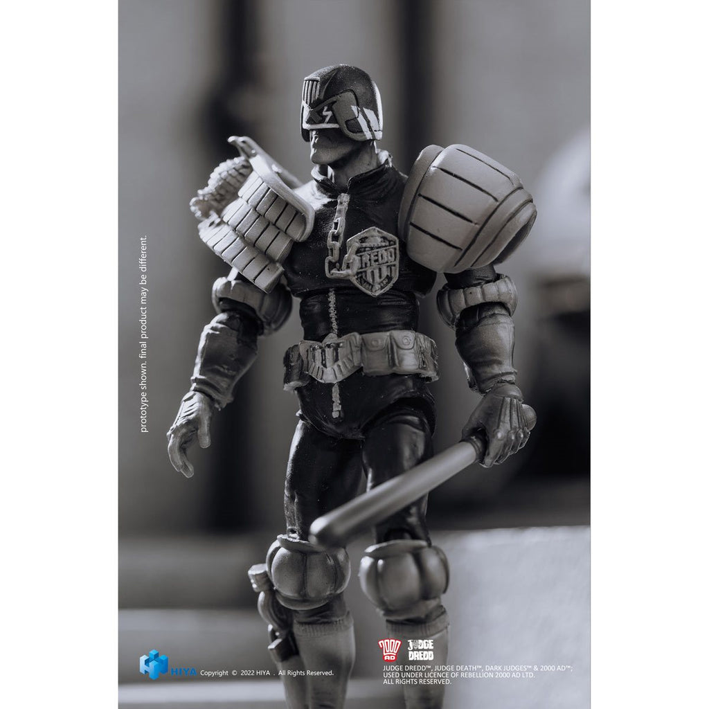 Judge Dredd Black and White Exquisite Mini Series 1:18 Scale Action Figure