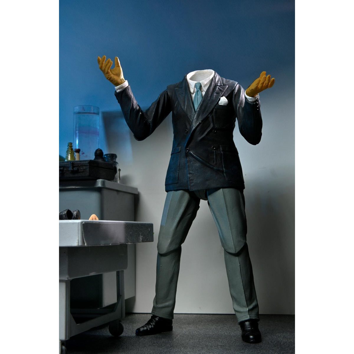 Universal Monsters Ultimate Invisible Man 7-Inch Scale Action Figure