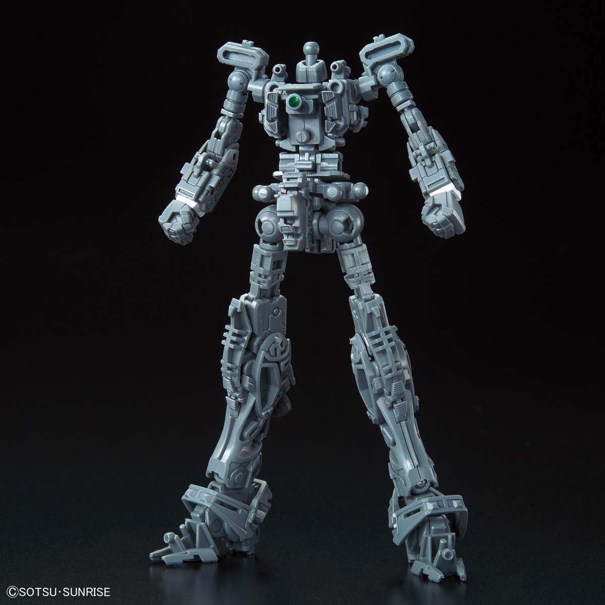 Mobile Suit Gundam Wing Gundam Real Grade 1:144 Scale Model Kit