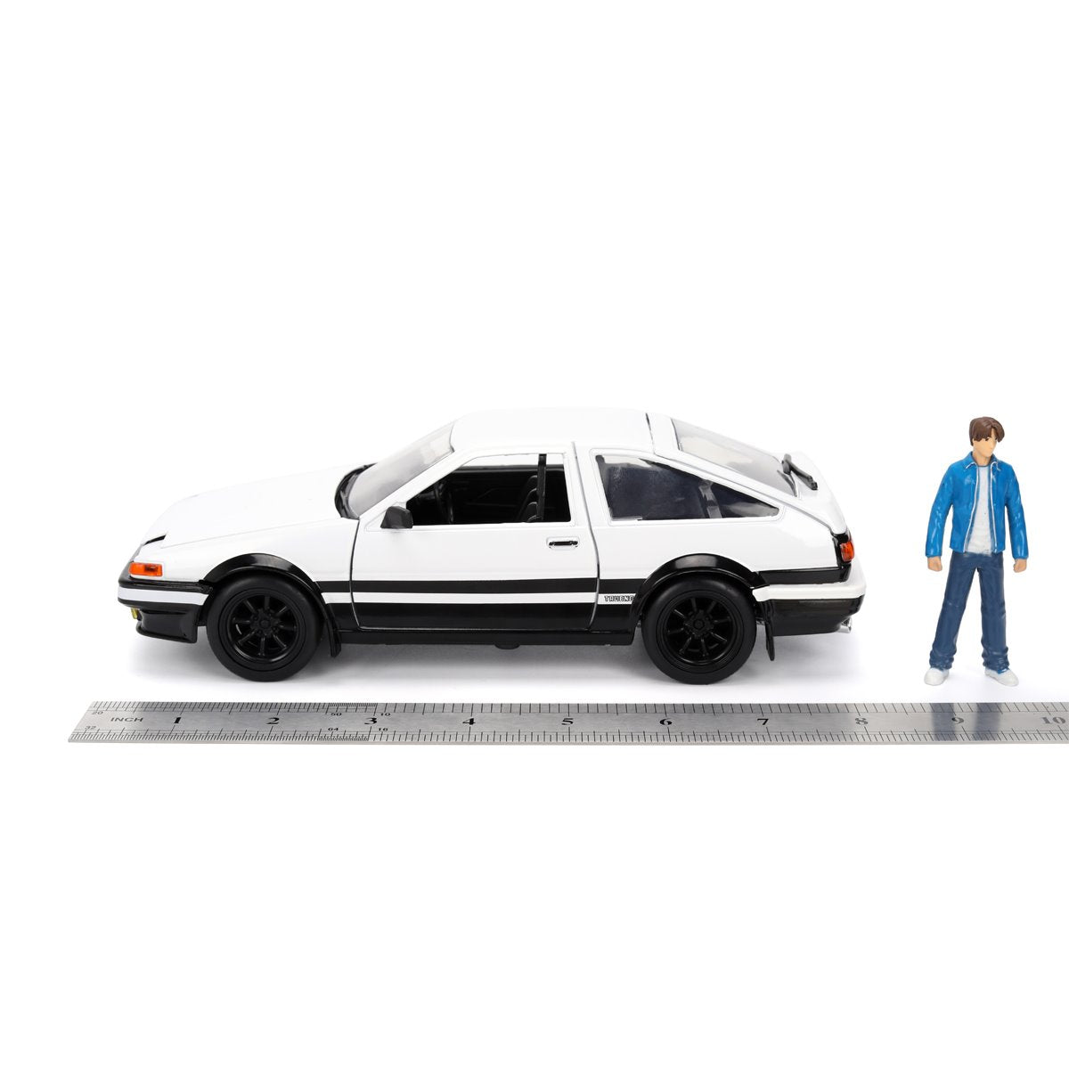 Hollywood Rides Initial D 1986 Toyota Trueno AE86 1:24 Scale Die-Cast Metal Vehicle with Takumi Figure