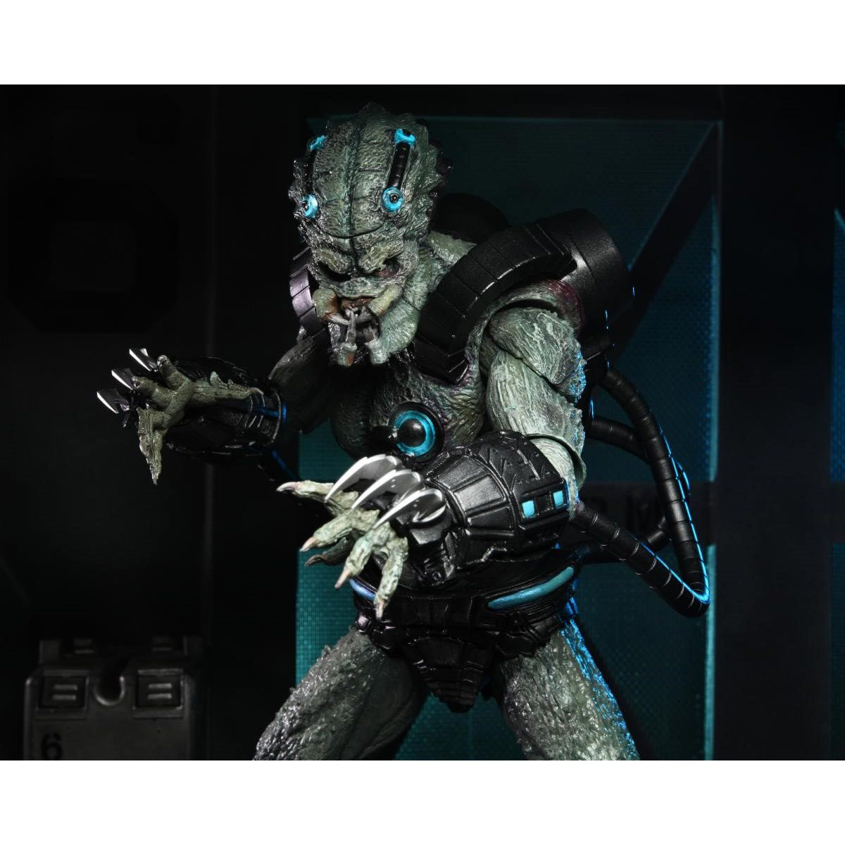 Predator: Concrete Jungle Ultimate Deluxe Stone Heart 7-Inch Scale Action Figure