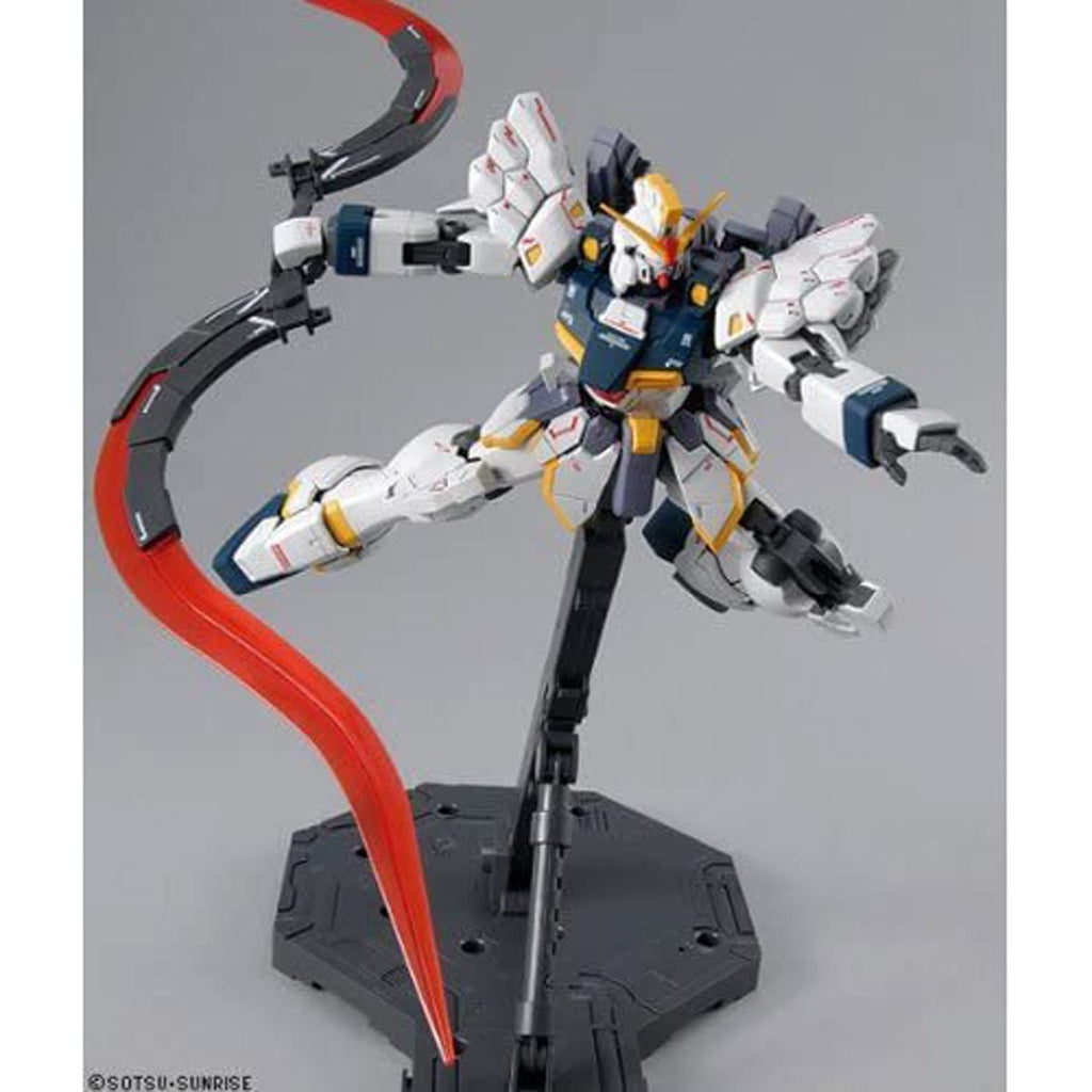 Mobile Suit Gundam Wing: Endless Waltz Gundam Sandrock EW Master Grade 1:100 Scale Model Kit