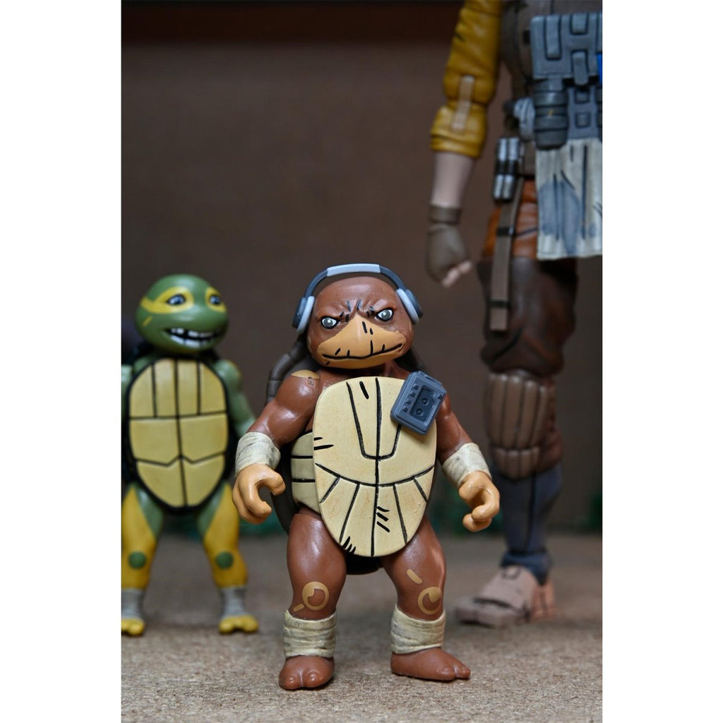 Teenage Mutant Ninja Turtles The Last Ronin The Lost Years Grammy April with Baby Yi & Moja 7-Inch Scale Action Figures