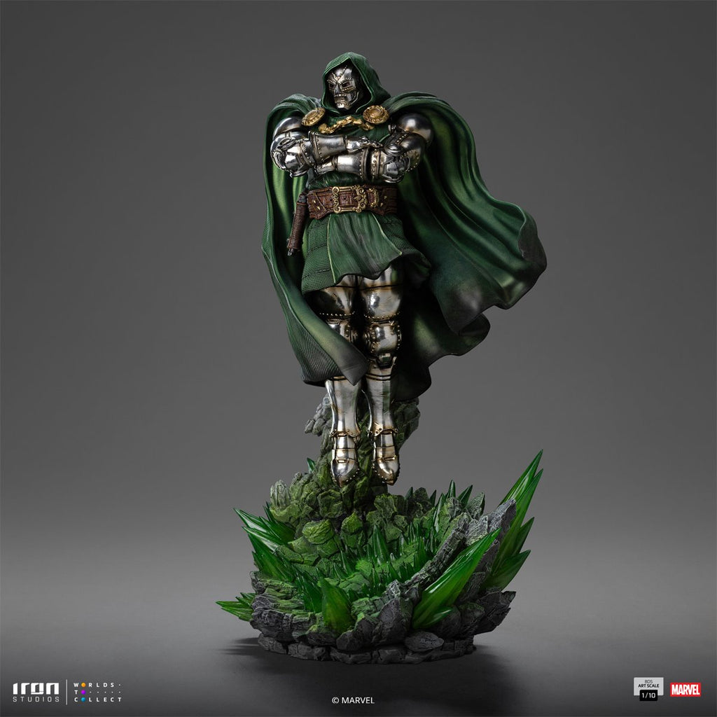 Doctor Doom Infinity Gauntlet Battle Diorama Series 1:10 Art Scale Limited Edition Statue