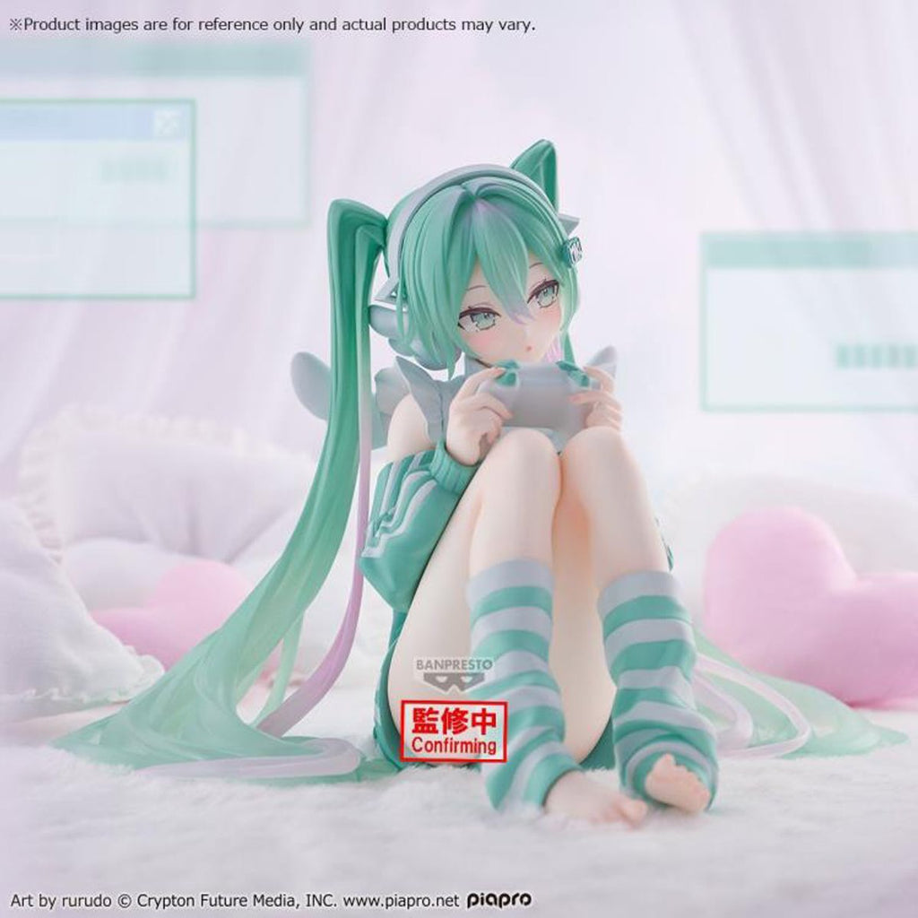Vocaloid Hatsune Miku Game Version Holiday Memories Statue