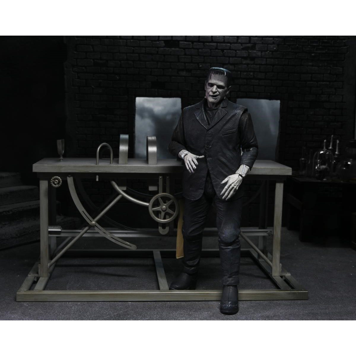 Universal Monsters Frankenstein Accessory Pack