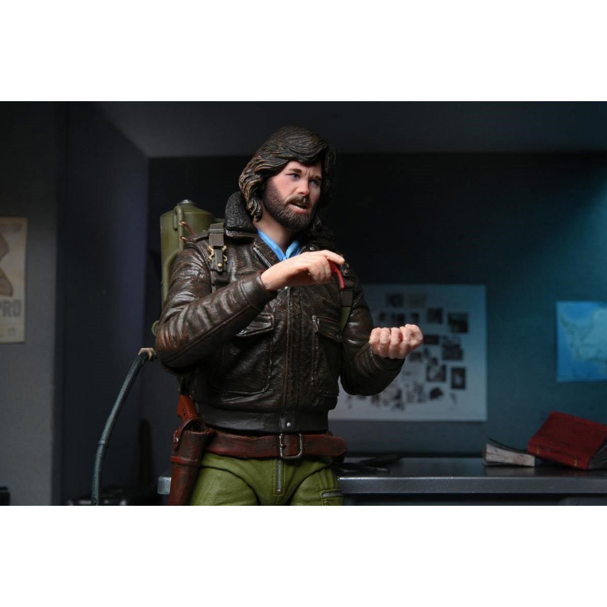 The Thing Ultimate MacReady Version 2 Station Survival 7-Inch Scale Action Figure