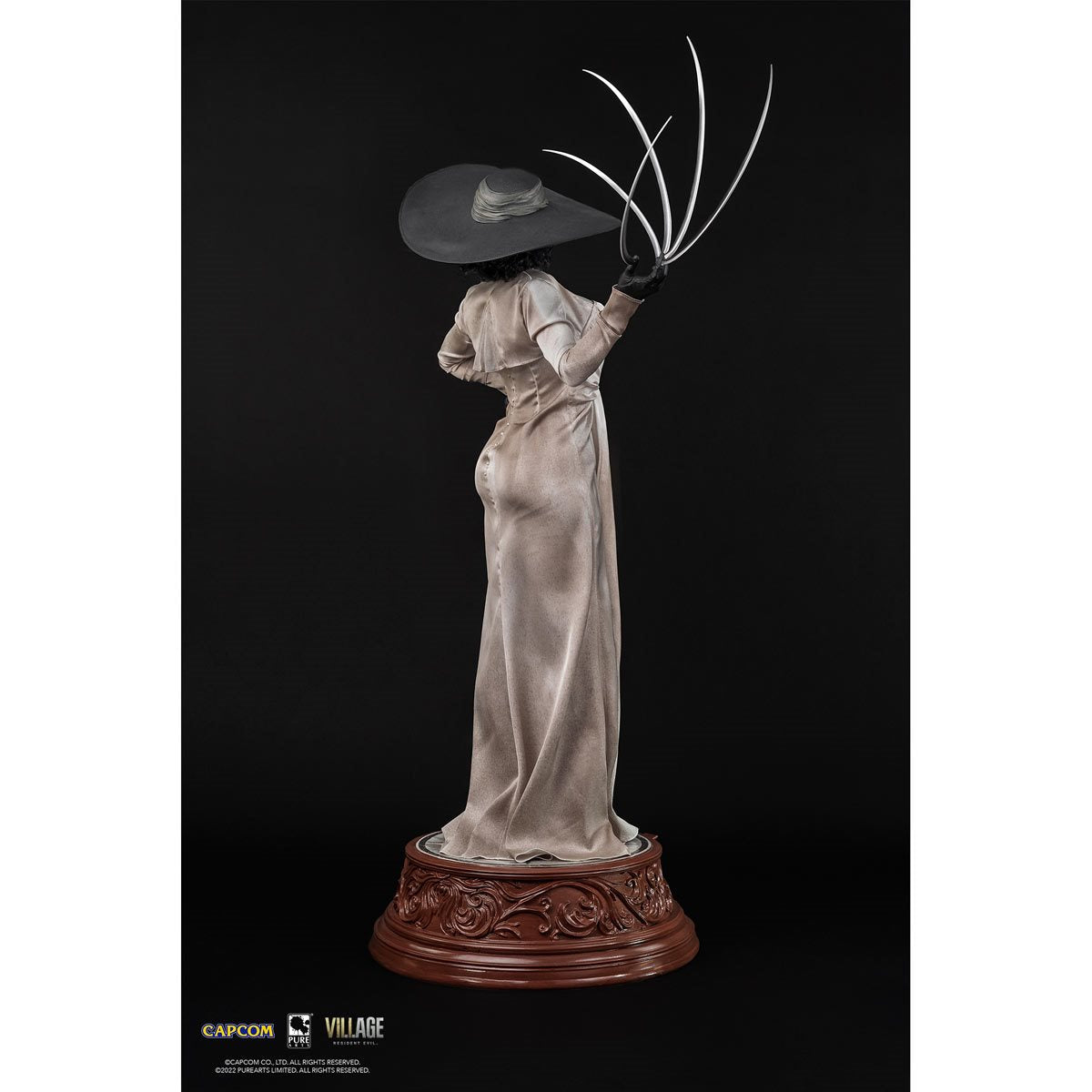 Resident Evil Village Lady Dimitrescu 1:4 Scale Resin Statue