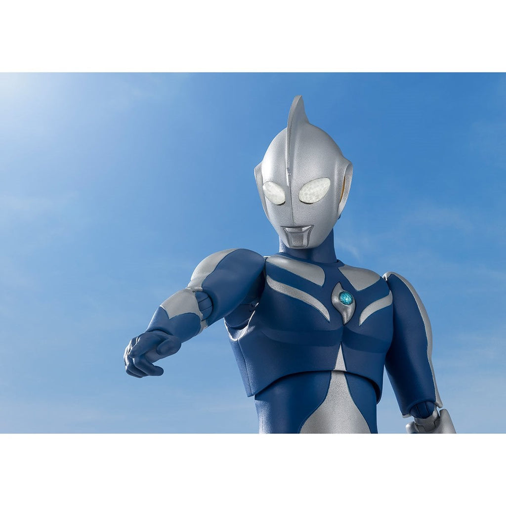 Ultraman Cosmos Luna Mode S.H.Figuarts Action Figure