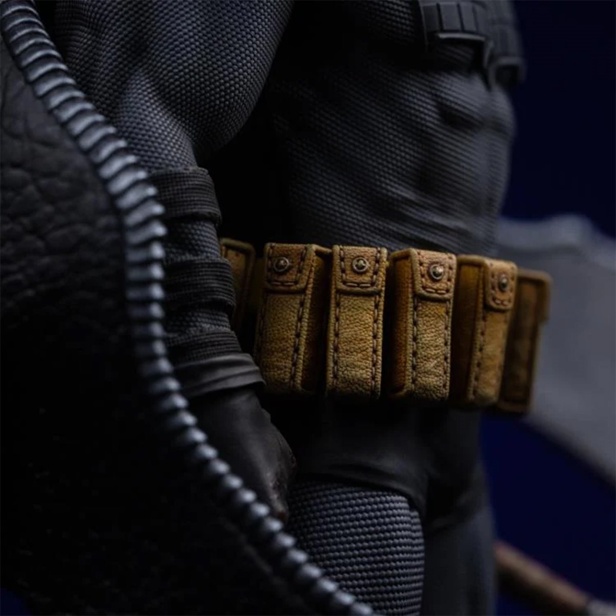 Absolute Batman DC Comics 1:10 Art Scale Limited Edition Statue
