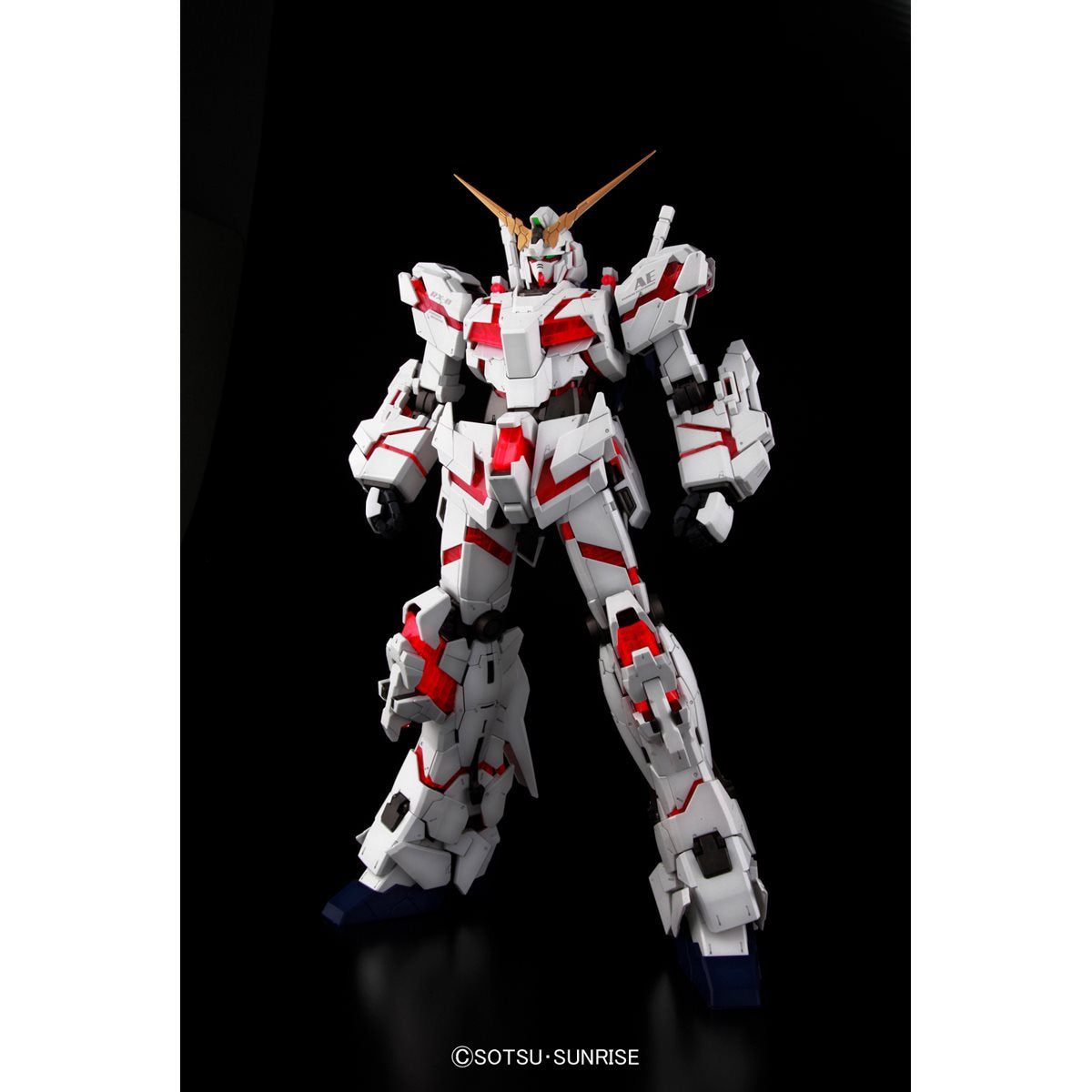 Mobile Suit Gundam Unicorn RX-0 Unicorn Gundam Perfect Grade 1:60 Scale Model Kit