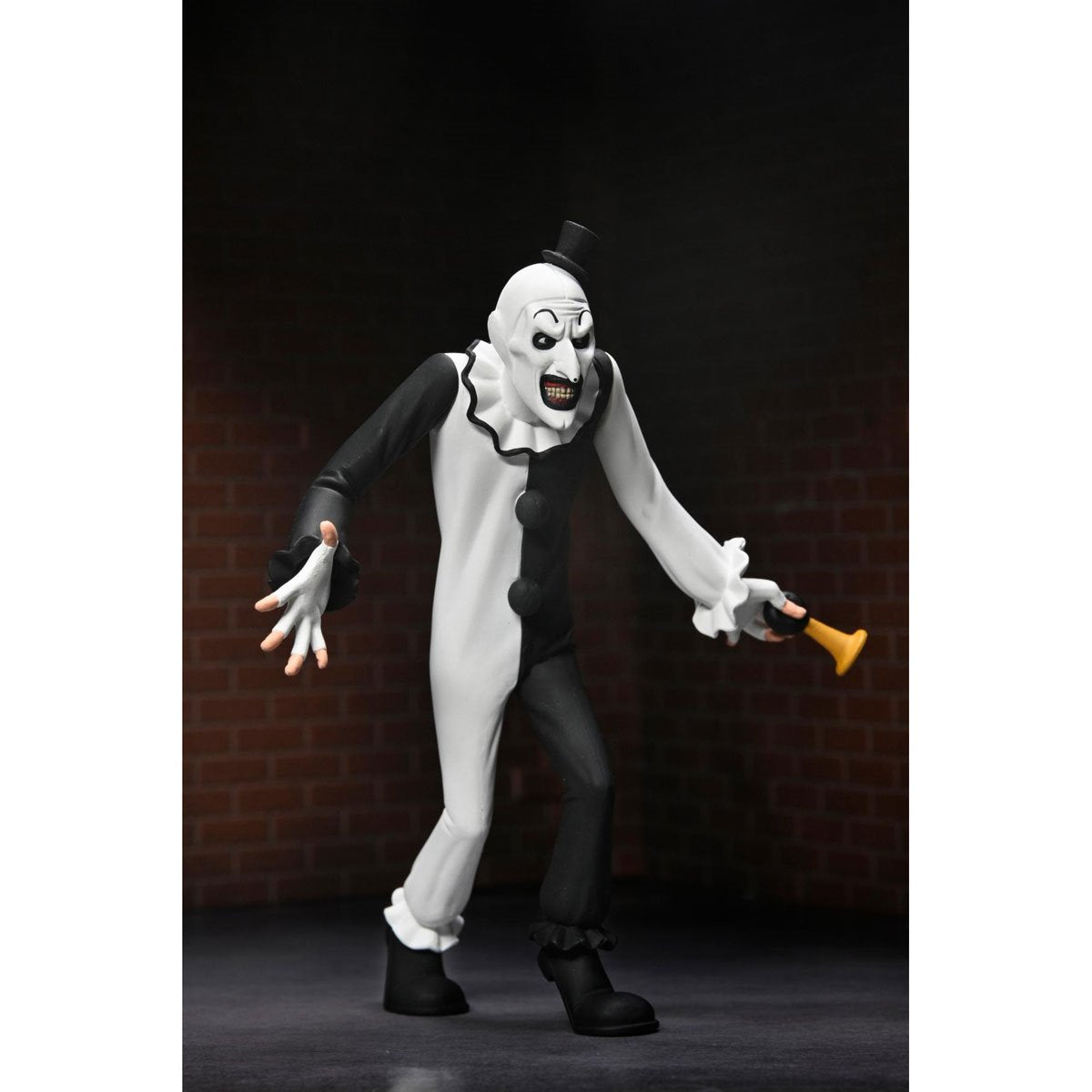 Terrifier Toony Terrors Art the Clown 6-Inch Scale Action Figure